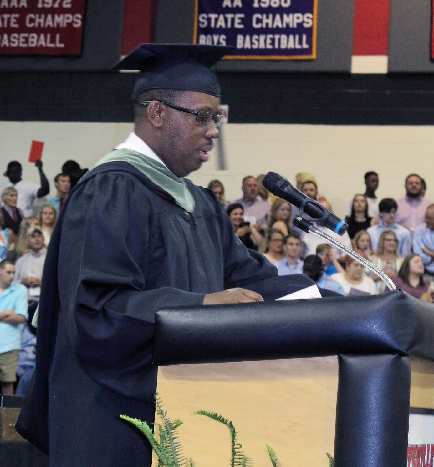 0608 HHS grads 2